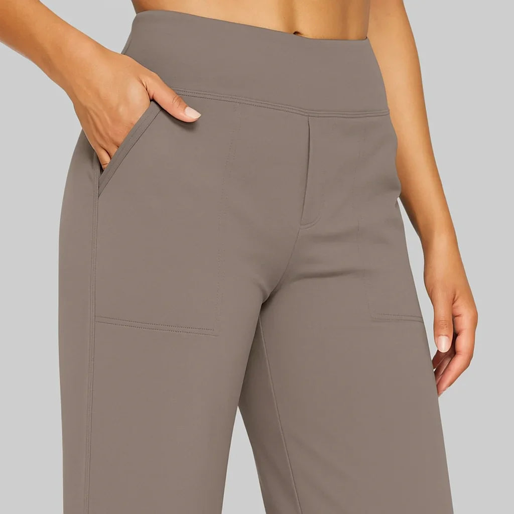 Klara | le pantalon stretch confortable pour toutes les femmes